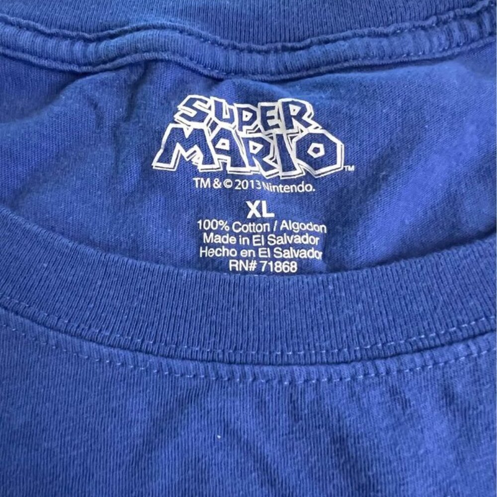Women’s 2013 Super Mario T-Shirt (Says XL, runs small)‎ - Picture 2 of 3